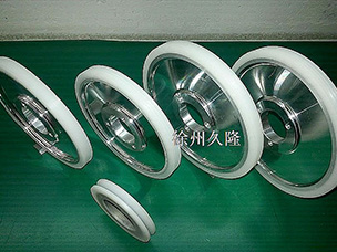 換向輪、導向輪、驅(qū)動輪